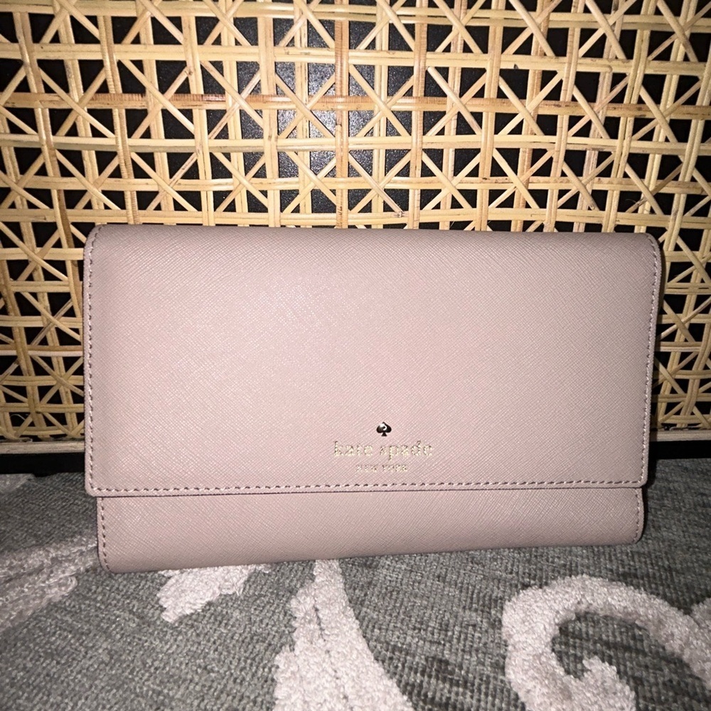 ♠️Kate Spade Mikas Pond Phoenix Saffiano trifold wallet